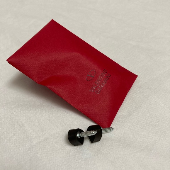 Valentino Garavani Love Latch Pump - Picture 14 of 14